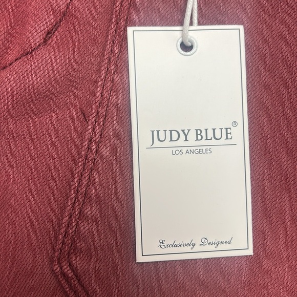 NWT Burgundy Aurora Garment Dyed Cuffed Jeans - Judy Blue - Picture 7 of 8